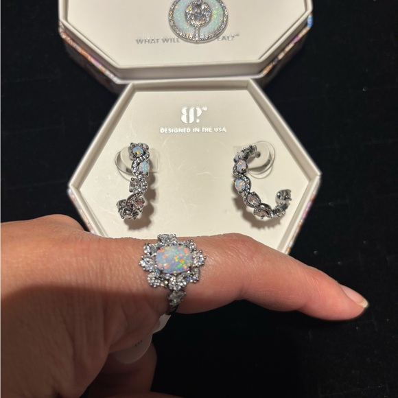 Bomb Party October White Opal Silver Necklace, earring & ring set - Picture 4 of 10